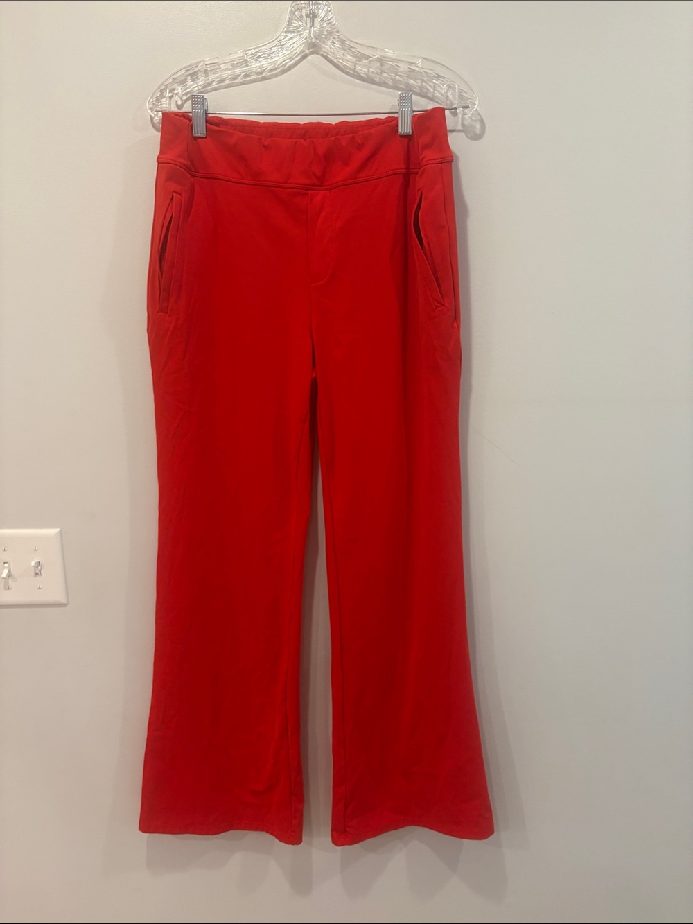 HALARA Wide-Leg Pants in Bright Red waist 17-20 rise 10 inseam 29